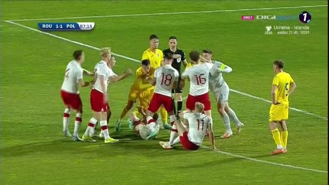 Tensiune la cote maxime! Momentul care a înghețat inima fanilor: Ce s-a întâmplat în minutul 87 în România - Polonia U20_9