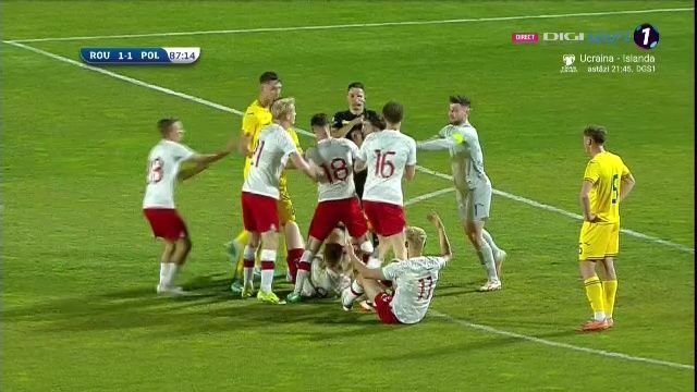 Tensiune la cote maxime! Momentul care a înghețat inima fanilor: Ce s-a întâmplat în minutul 87 în România - Polonia U20_10