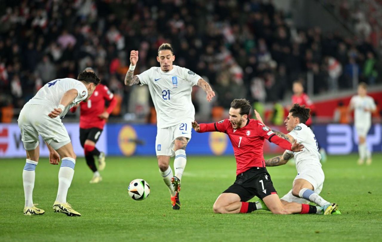 Calificare istorică! Georgia merge la EURO 2024 după un baraj incendiar contra Greciei, cu peste 50.000 de fani în tribune_5