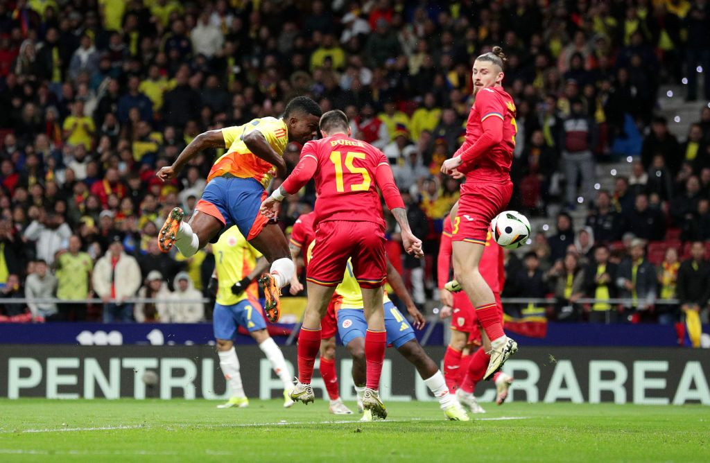 Tresărire de orgoliu . Reacția lui Gică Popescu după &icirc;nfr&acirc;ngerea cu Columbia + ce se &icirc;nt&acirc;mplă cu Ianis Hagi