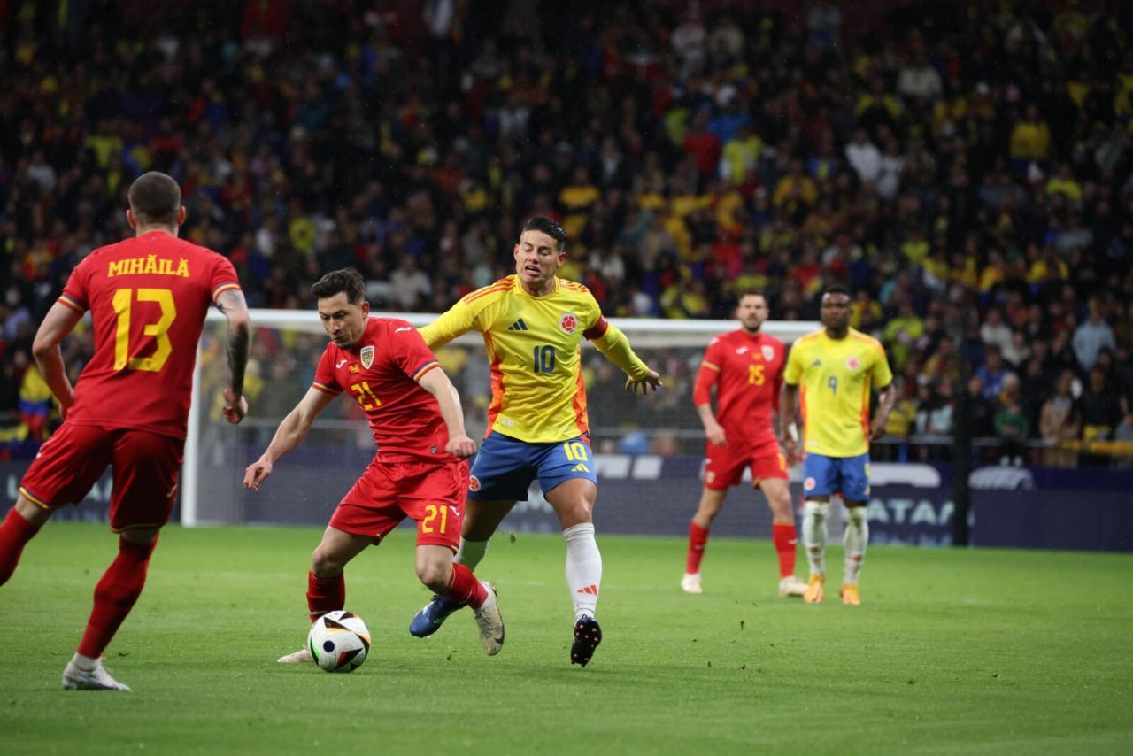 Nasol fără George Pușcaș! Cine a fost cel mai slab tricolor în meciul Columbia - România 3-2_4