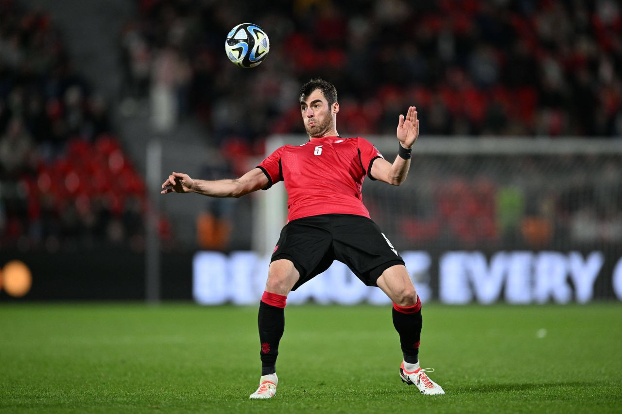 Gigantul de 1,96 metri lăsat baltă de FCSB s-a calificat la EURO 2024! Este titular la echipa națională_3