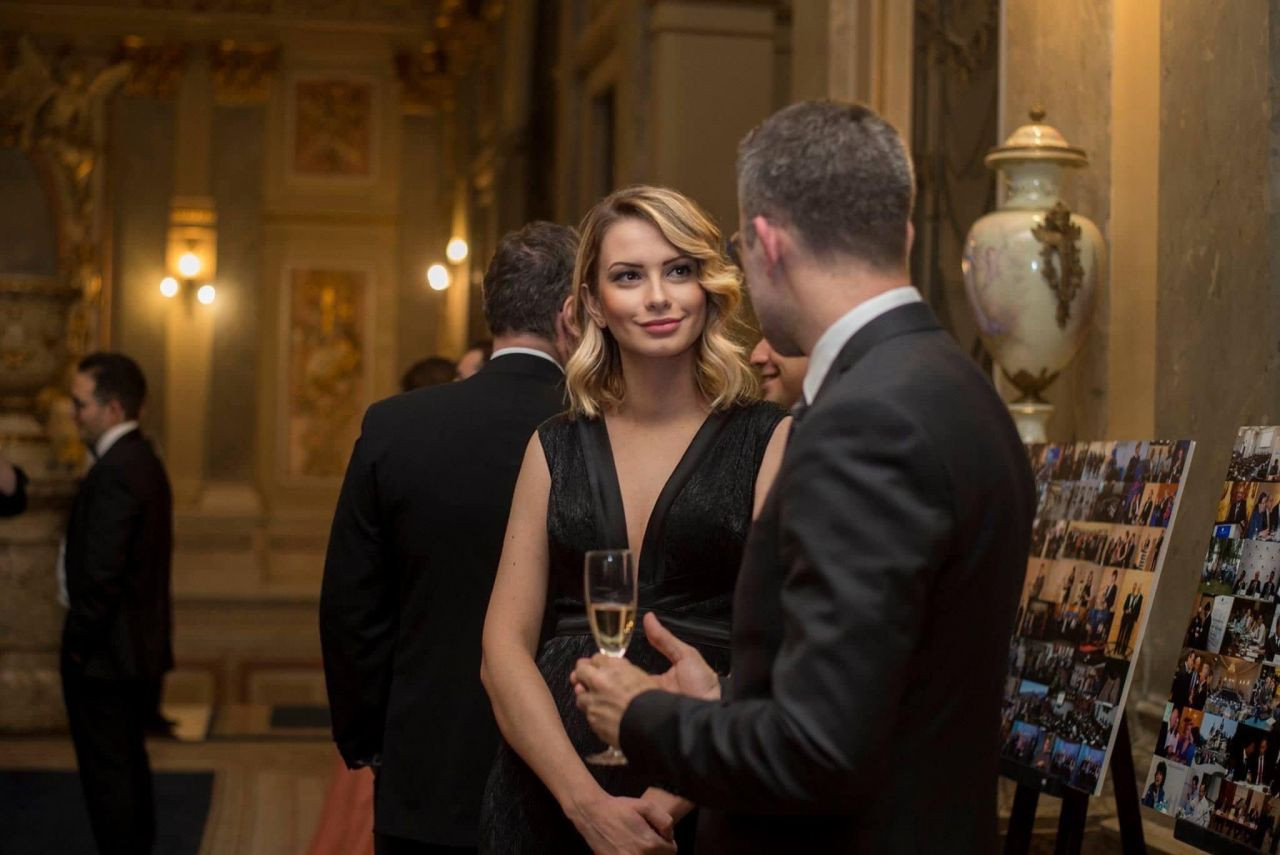 Unul dintre cei mai importanți oameni din fotbalul rom&acirc;nesc s-a căsătorit cu o superbă doctoriță!