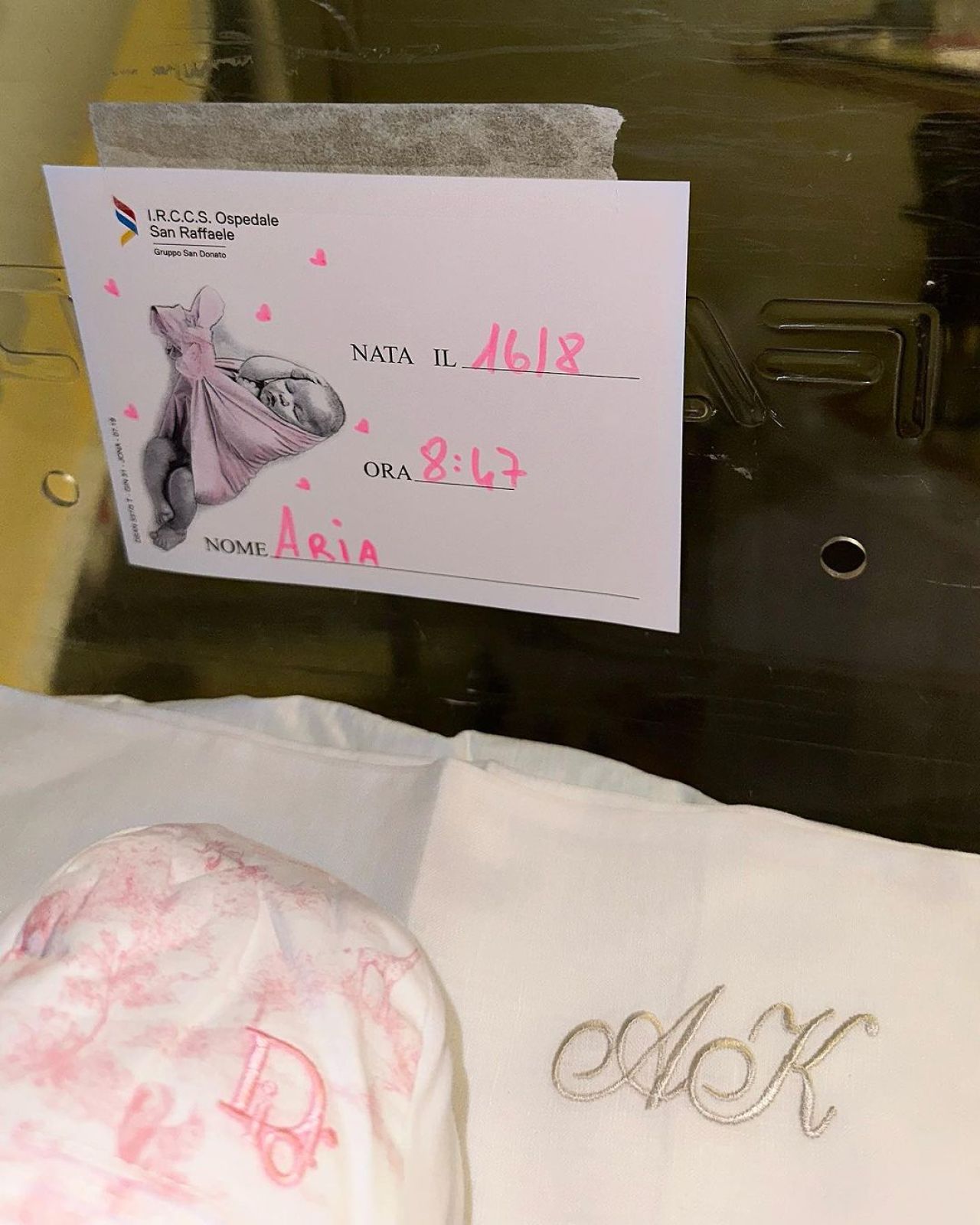 Cea mai sexy jurnalistă sportivă pune presiune pe iubitul său: