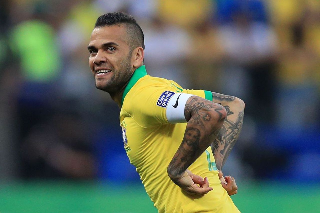 Primul lucru făcut de Dani Alves, după eliberarea condiționată: a petrecut cu prietenii și familia până la 5 dimineața! _1