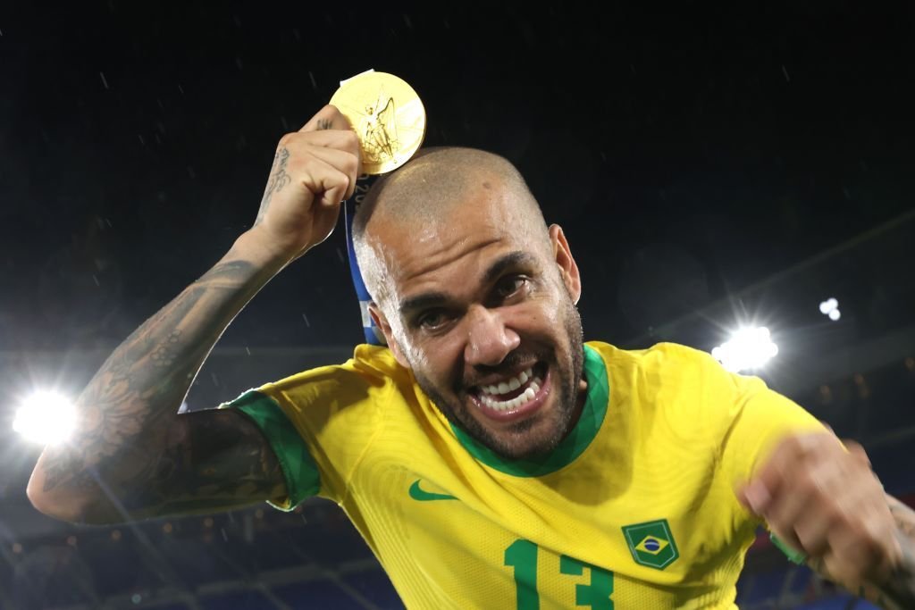 Primul lucru făcut de Dani Alves, după eliberarea condiționată: a petrecut cu prietenii și familia până la 5 dimineața! _5