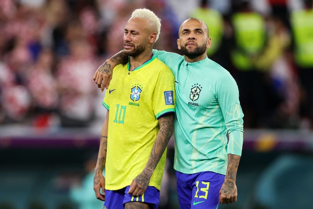 Primul lucru făcut de Dani Alves, după eliberarea condiționată: a petrecut cu prietenii și familia până la 5 dimineața! _6
