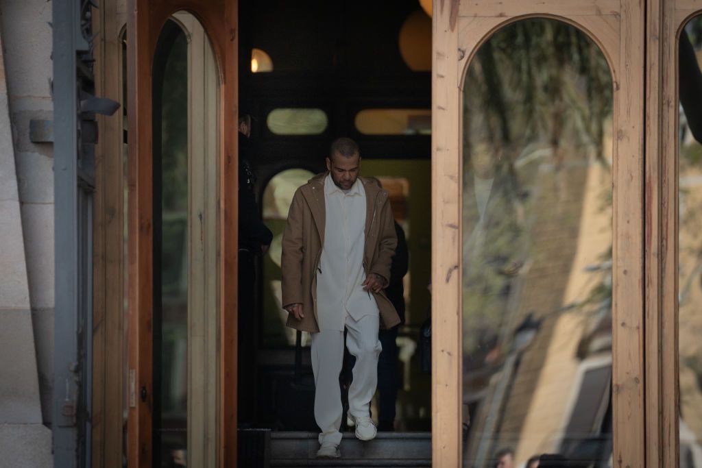 Primul lucru făcut de Dani Alves, după eliberarea condiționată: a petrecut cu prietenii și familia până la 5 dimineața! _13