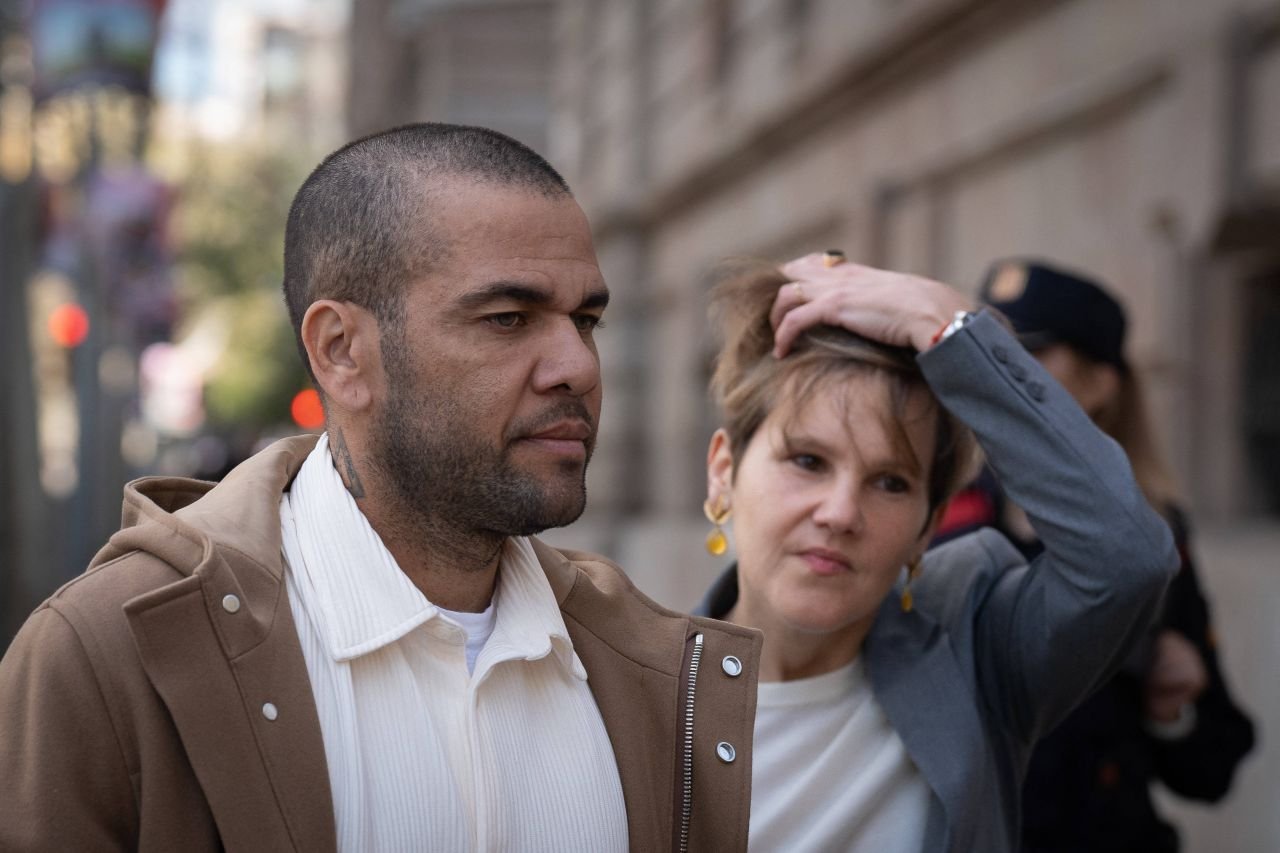 Cum a fost surprins Dani Alves la trei zile după ce a ieșit din închisoare: ”Ai destui bani încât să violezi, nu?”_17