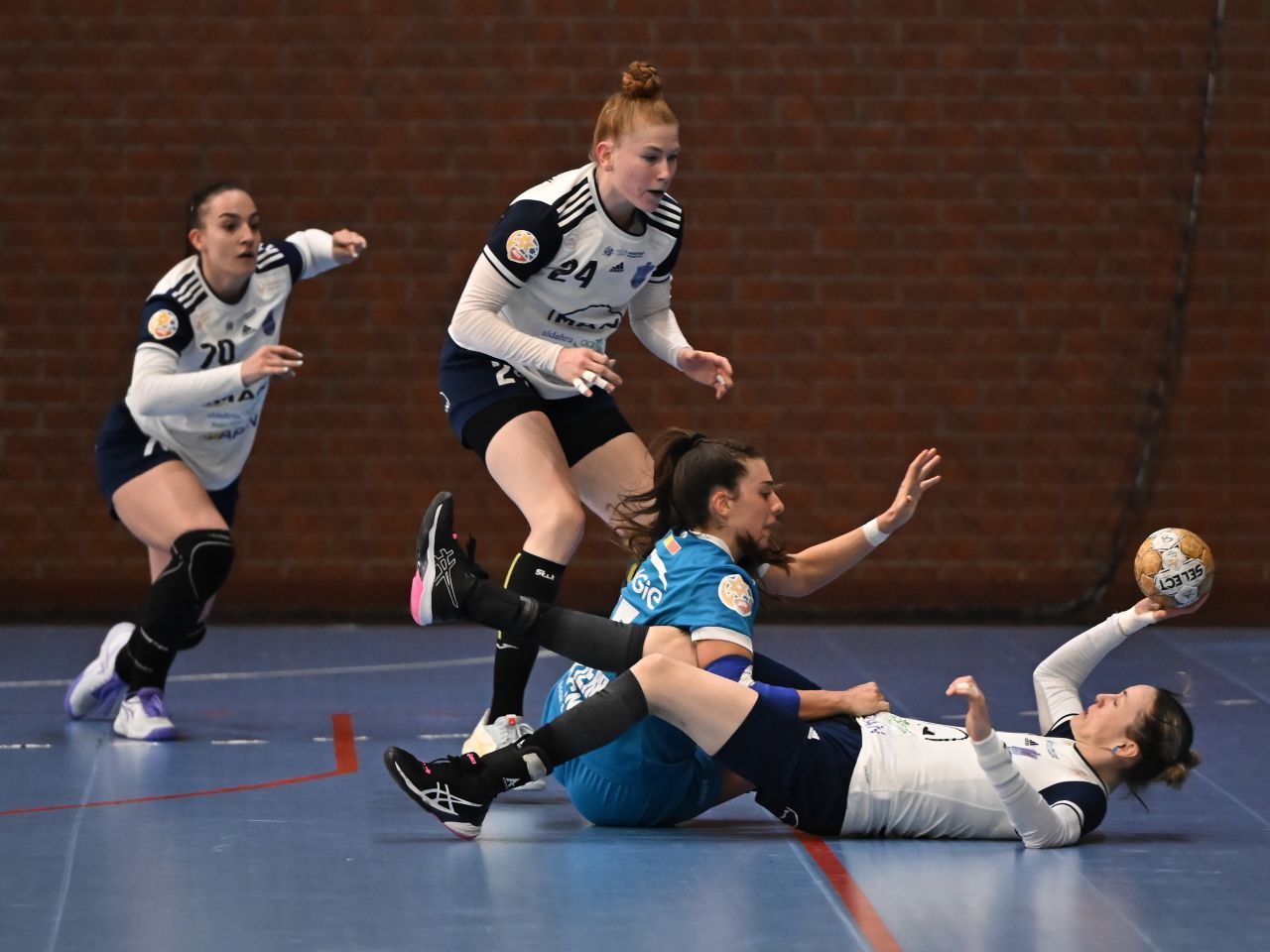 Surpriză uriașă la handbal! Cu Neagu în teren, CSM București a remizat pe teren propriu. Ce s-a întâmplat cu Dunărea Brăila_4