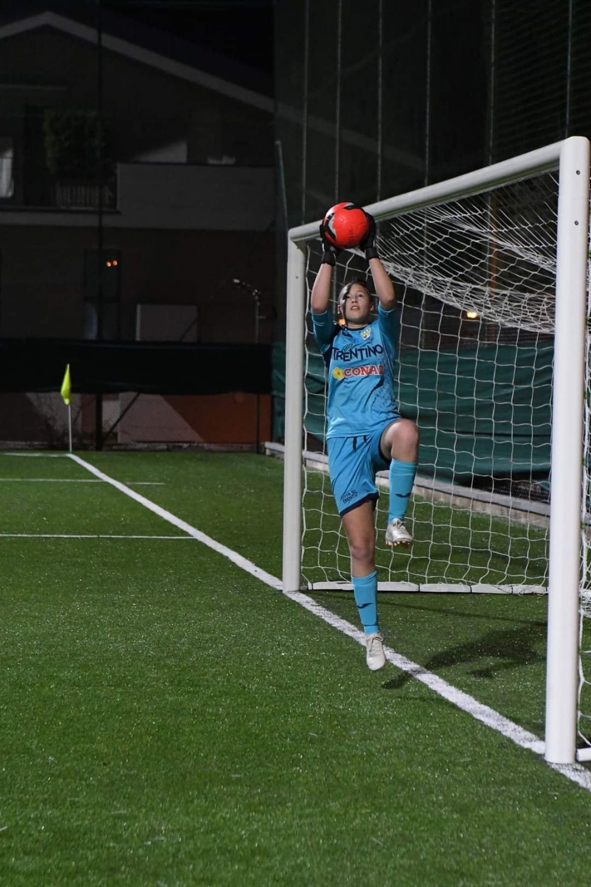 La 15 ani s-a apucat de fotbal, la 17 ani a debutat la naționala mare a Moldovei! ”Atunci am încercat în glumă”_8