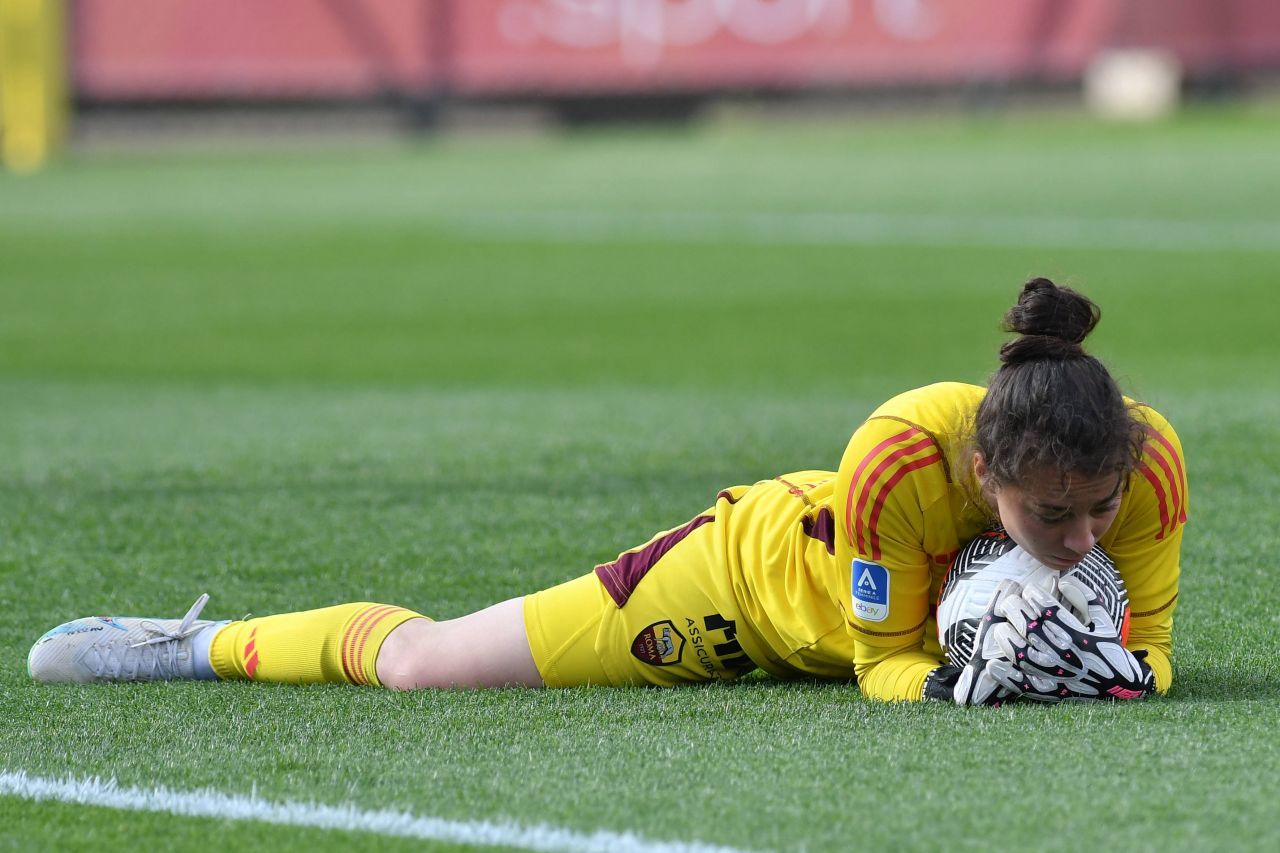 Ave Ceasar din nou! Portarul român a făcut minuni în derby-ul Inter Milano - AS Roma și este aproape de titlul de campioană în Serie A_3