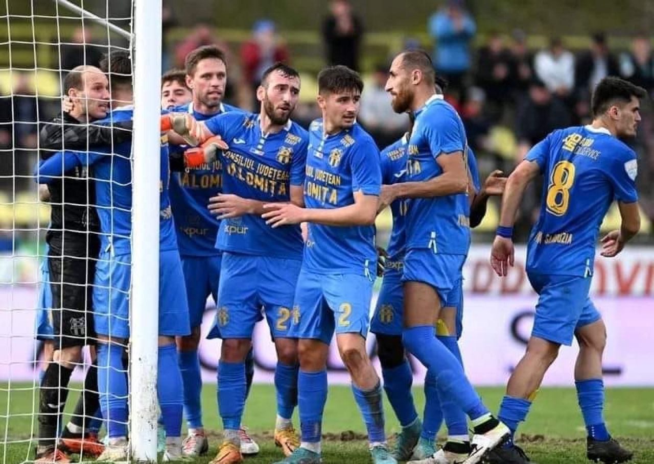 Unirea Slobozia - CS Mioveni, derby-ul de promovare în Superligă, s-a încheiat! Cadoul perfect pentru Șobolanu de la un fost fotbalist de la FCSB_1