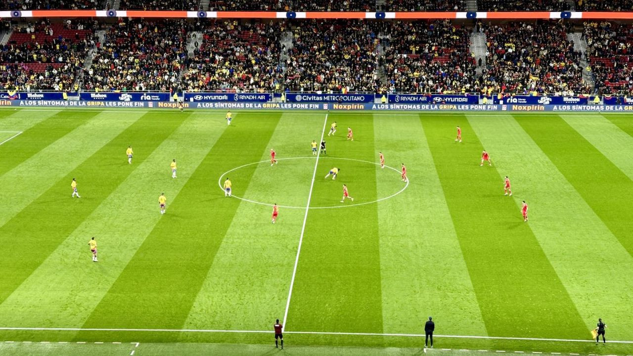 Primul 11 ideal al României! Ilie Dumitrescu mizează pe Ianis Hagi titular_4