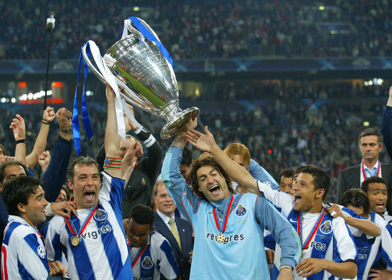 Unde antrenează acum Jorge Costa, c&acirc;știgătorul de Champions League dat afară de pe primul loc de CFR Cluj după un 0-5 cu Dinamo