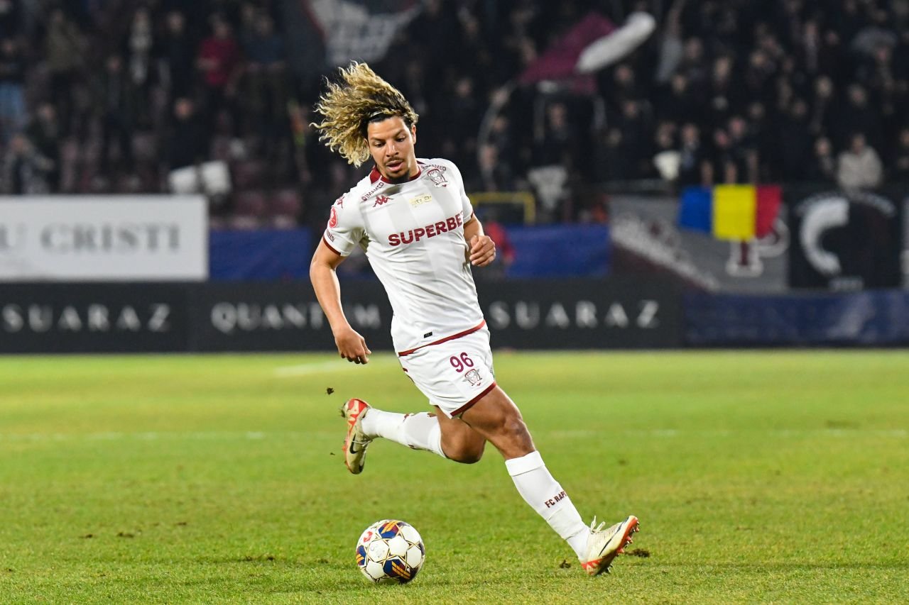 Prin câte a trecut Jayson Papeau până să ajungă fotbalist: „A trebuit să o fac, dacă nu-mi ieşea, eram mort”_3