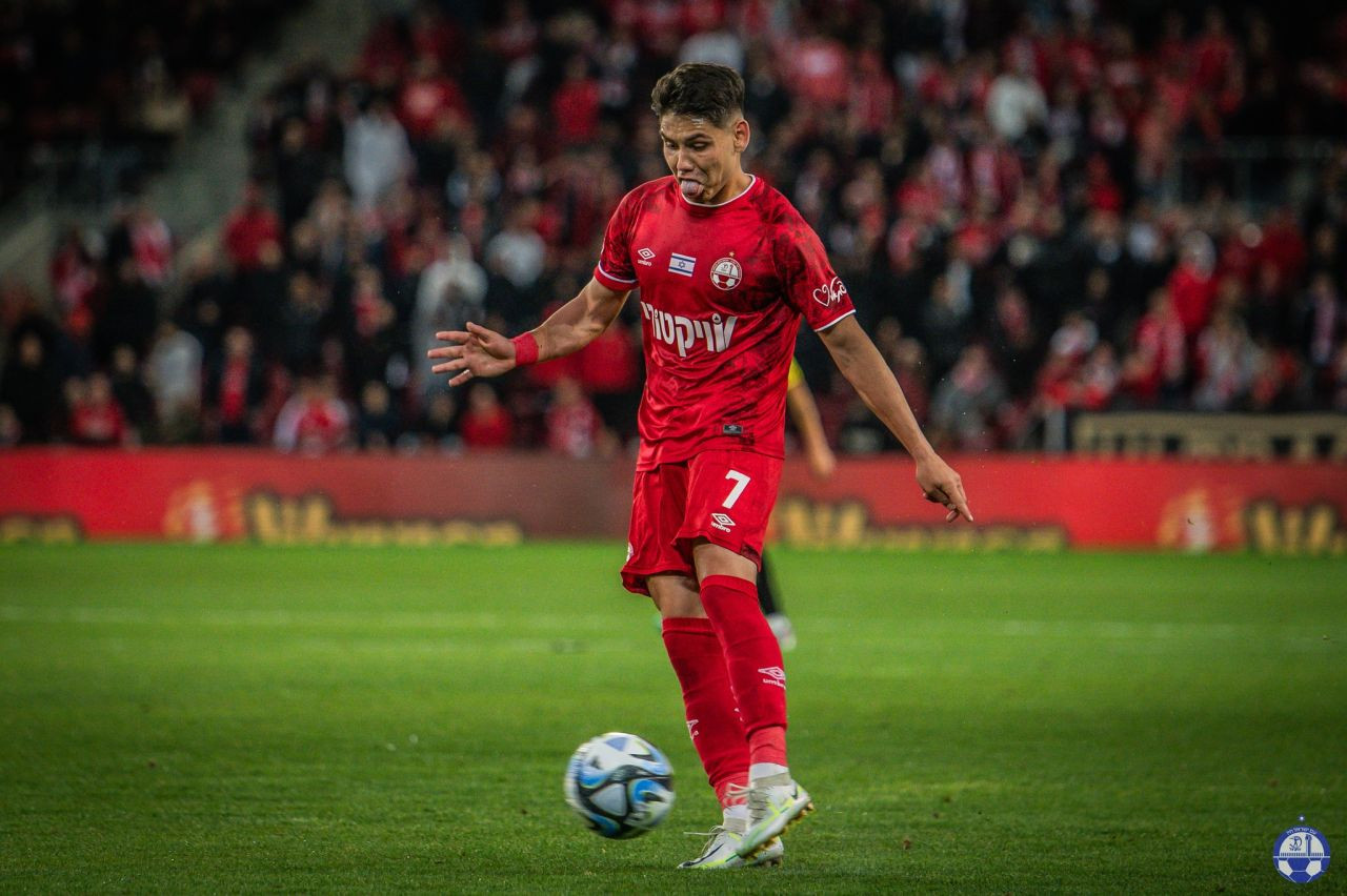 Antonio Sefer, eliminat după doar 6 minute &icirc;n derby-ul pentru Europa Hapoel Be er Sheva - Hapoel Haifa! Fanii s-au revoltat