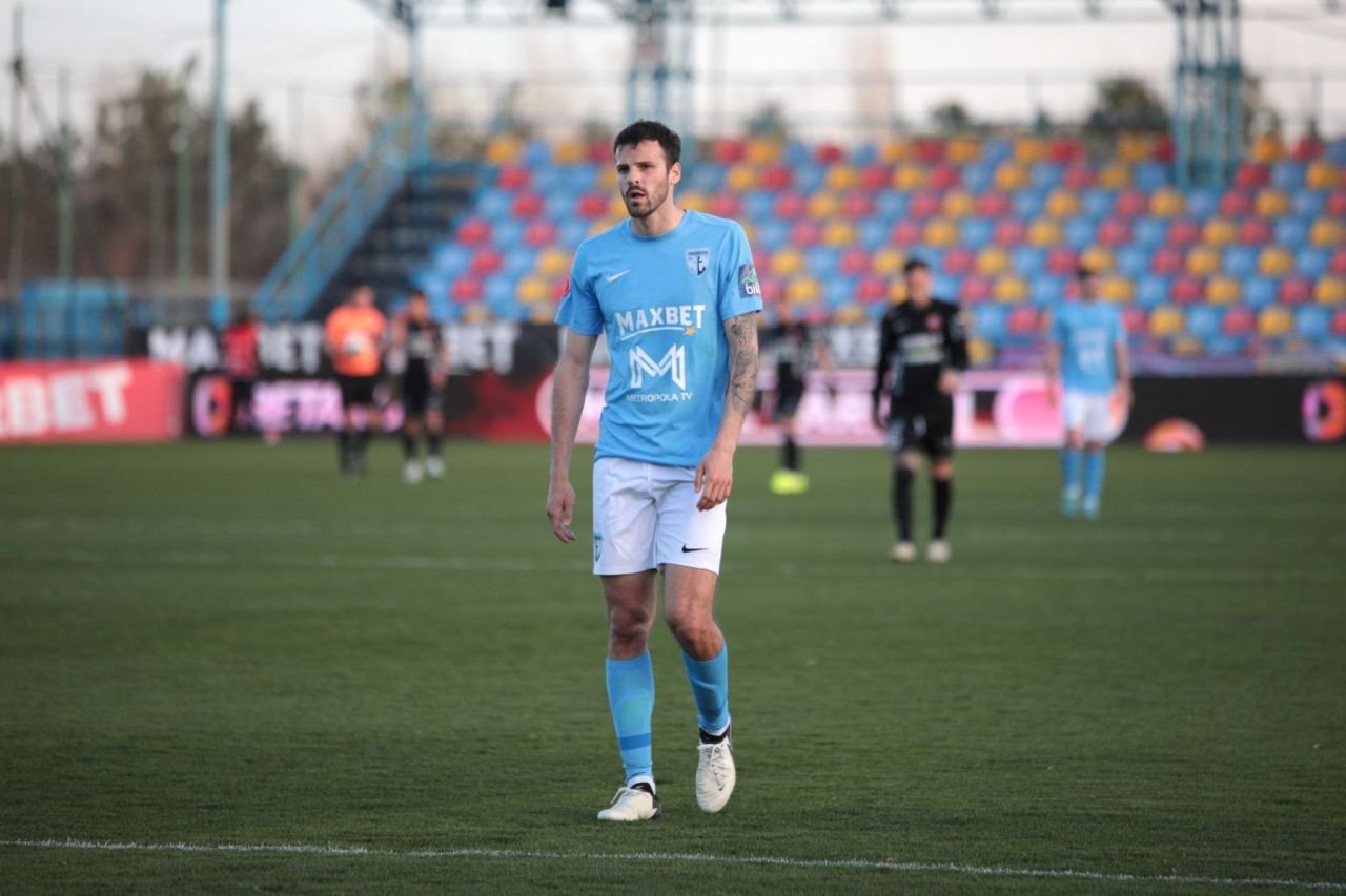 Argentinian, 1,89 m, fundaș central. Ciobotariu și-a făcut superechipă. Ultimul transfer realizat  _3