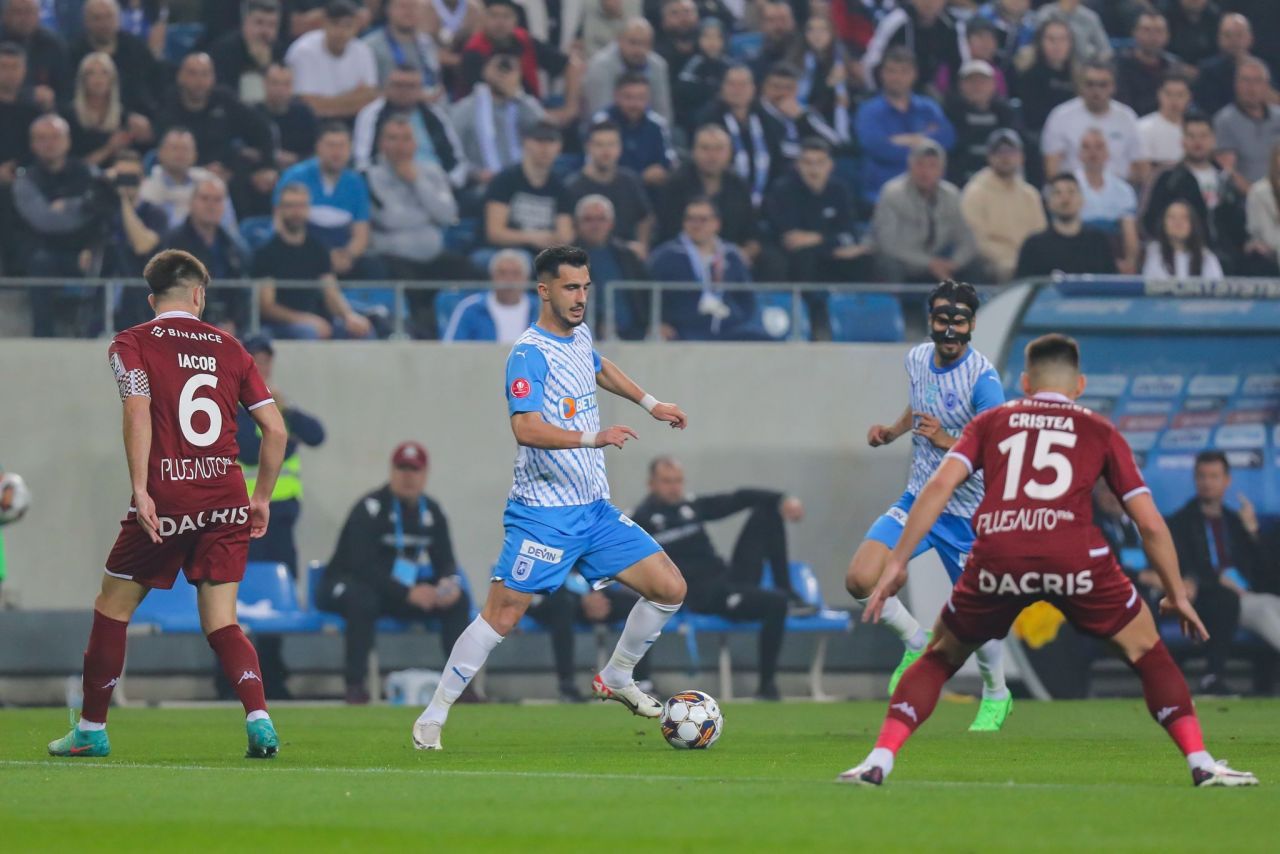 Universitatea Craiova - Rapid 2-1! Oltenii se înscriu în cursa pentru titlu, giuleștenii păstrează doar șanse teoretice_1