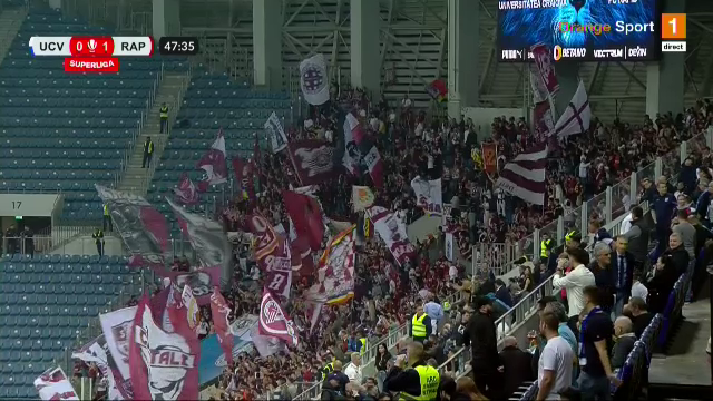 Dan Șucu și-a strâns fularul la gât și a urmărit Craiova - Rapid alături de fani! Cum a fost surprins în peluză_6