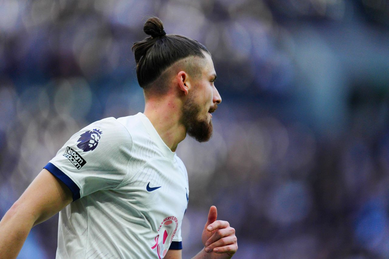 &rdquo;Radu Drăgușin? E numărul 1 . Legendele fotbalului rom&acirc;nesc au dat verdictul după Tottenham - Luton Town