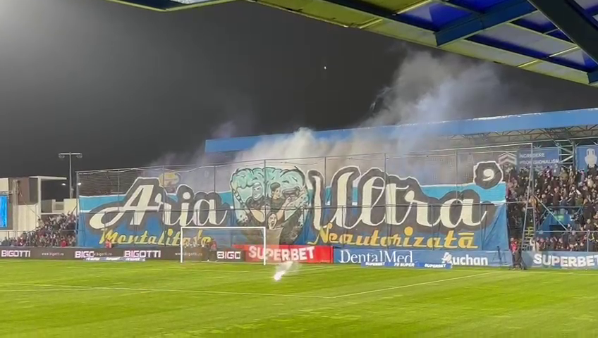 Constănțenii sunt pe val! Coregrafie superbă la Farul - FCSB_11