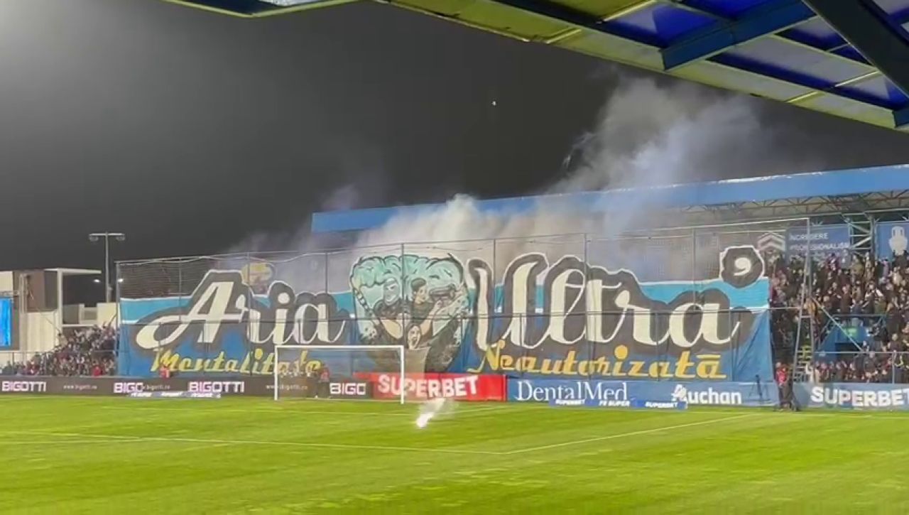 Constănțenii sunt pe val! Coregrafie superbă la Farul - FCSB_11
