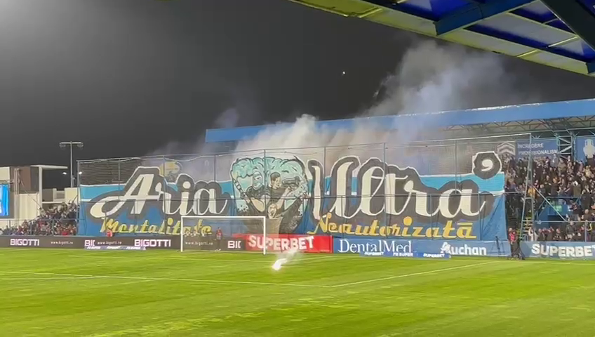 Constănțenii sunt pe val! Coregrafie superbă la Farul - FCSB_13