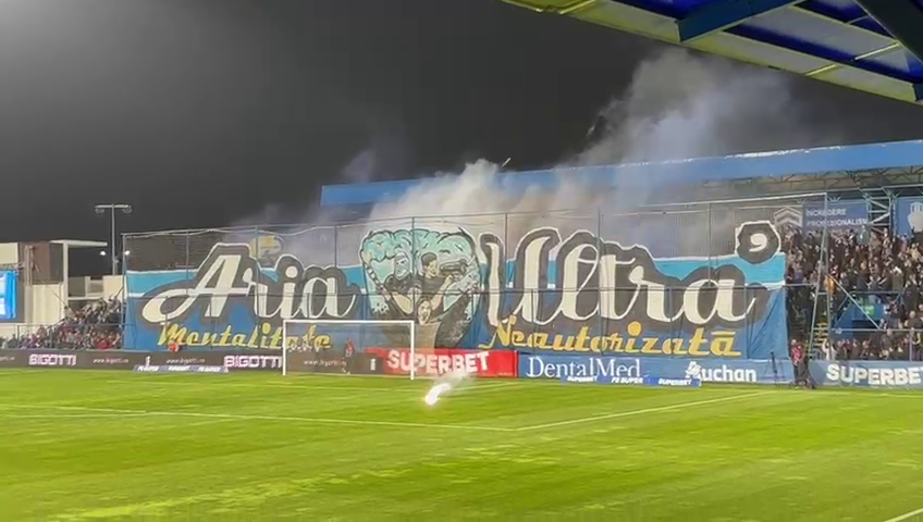 Constănțenii sunt pe val! Coregrafie superbă la Farul - FCSB