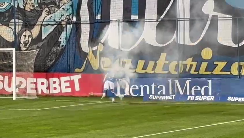 Constănțenii sunt pe val! Coregrafie superbă la Farul - FCSB_33