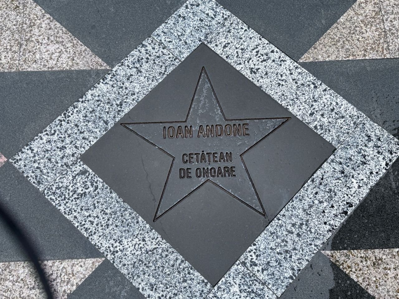 Ca la Hollywood! Cum arată ”Walk of Fame”-ul de la Hunedoara. Mircea Lucescu a venit să-l vadă cu ochii săi_5