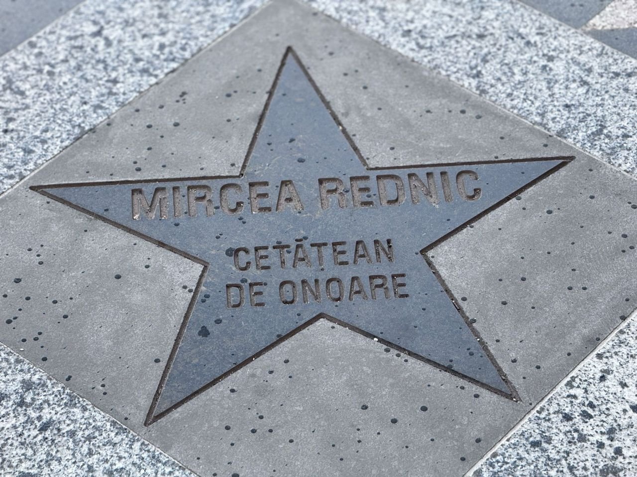 Ca la Hollywood! Cum arată ”Walk of Fame”-ul de la Hunedoara. Mircea Lucescu a venit să-l vadă cu ochii săi_7