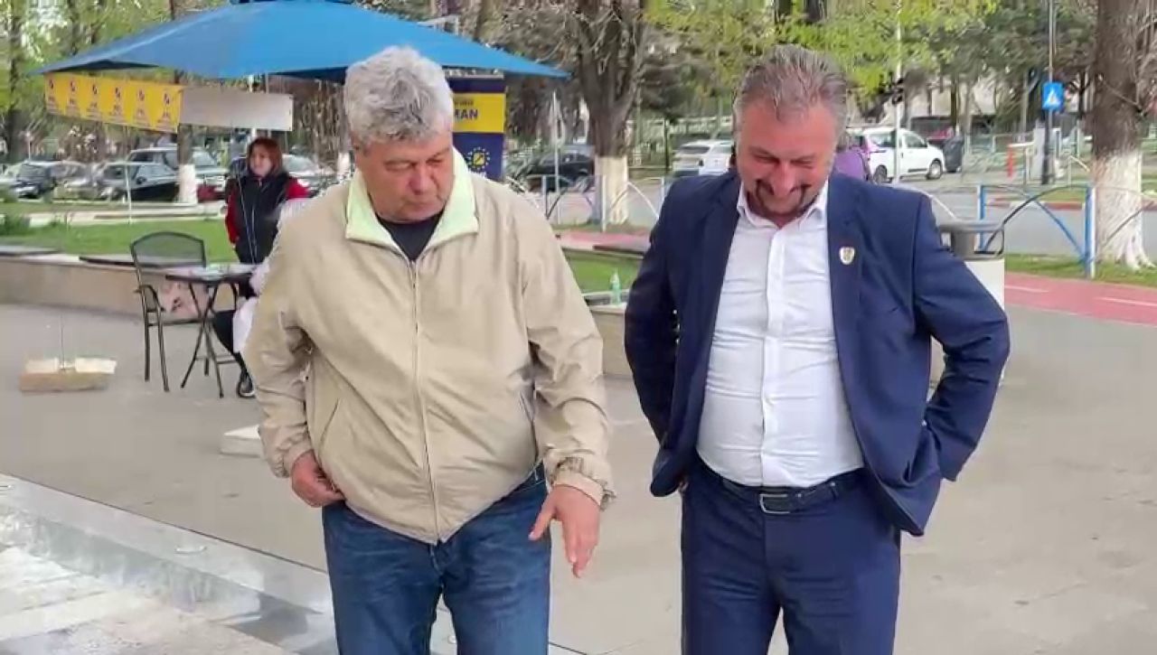 Ca la Hollywood! Cum arată ”Walk of Fame”-ul de la Hunedoara. Mircea Lucescu a venit să-l vadă cu ochii săi_1