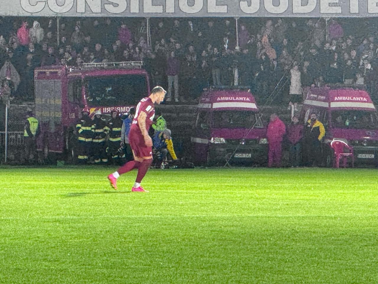 Probleme la CFR Cluj! Și-a umplut de sânge un adversar și va rata derby-urile cu FCSB și Rapid_20