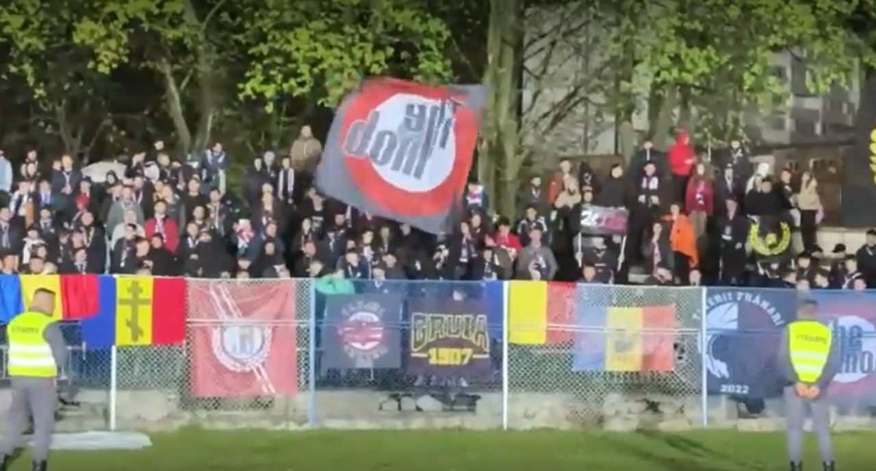 Doi jucători de la CFR Cluj s-ar fi luat la ceartă &icirc;n fața suporterilor! Altul a &icirc;nceput să pl&acirc;ngă