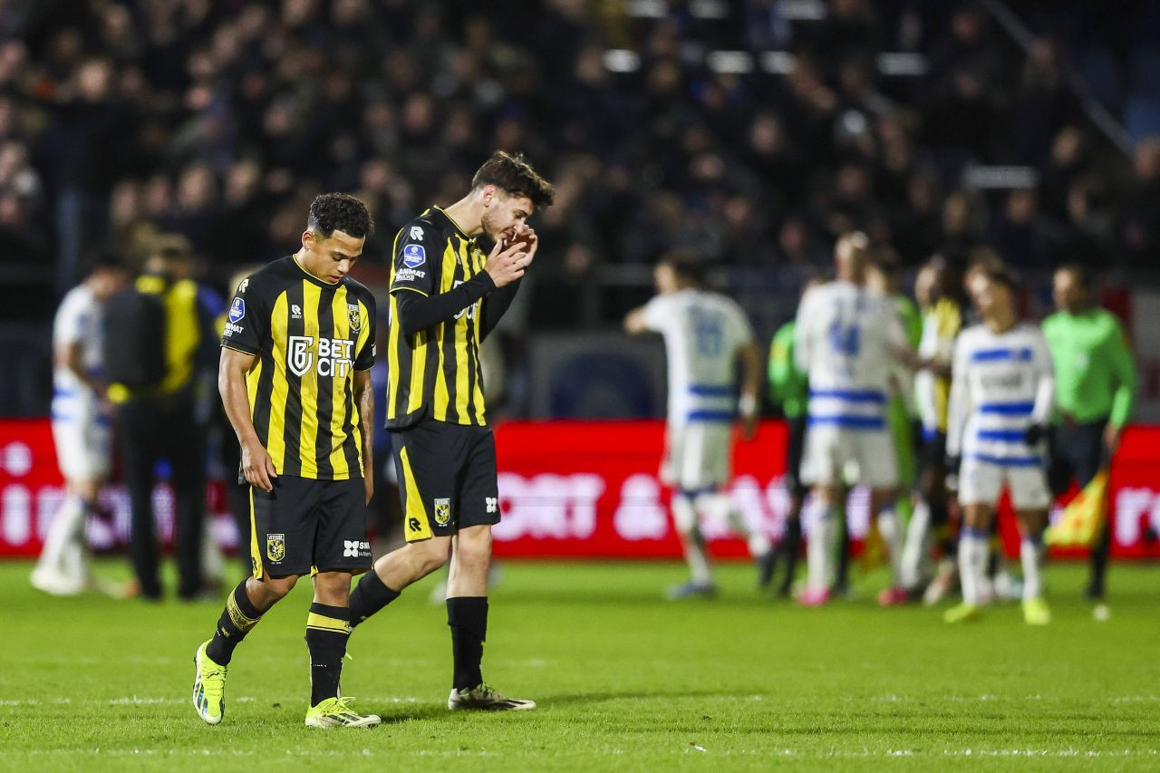 Marea speranță pentru atacul naționalei României, 13 minute jucate în primele 10 meciuri la penultima clasată!_11