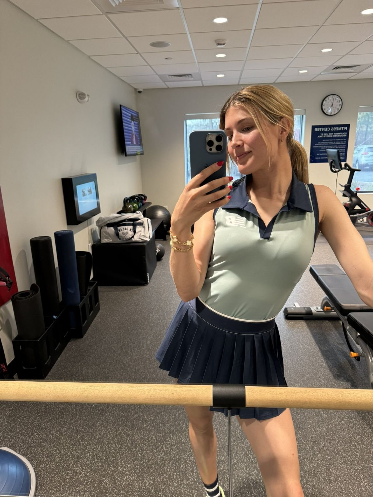 O sesiune de antrenament sexy. Genie Bouchard „i-a invitat” pe fani să o observe dintr-un unghi provocator_3