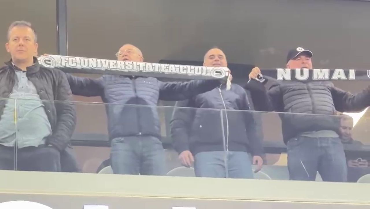 Emil Boc jubilează după calificarea lui ”U” Cluj în semifinalele Cupei României!_5