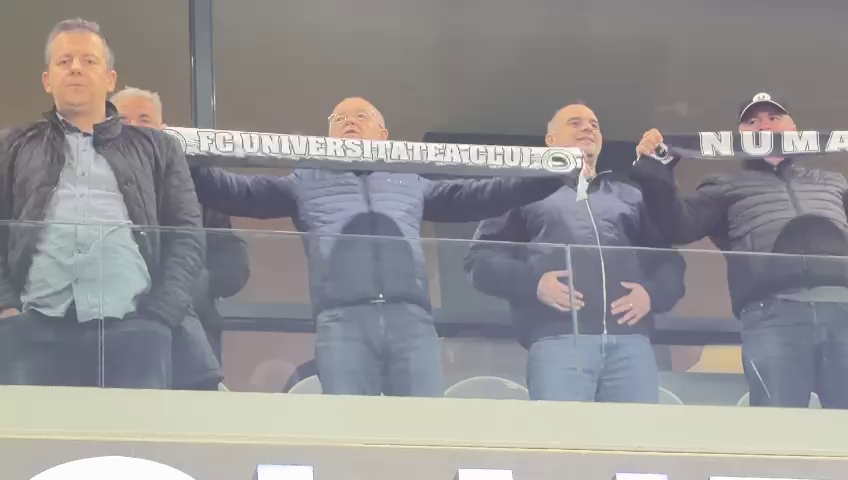 Emil Boc jubilează după calificarea lui ”U” Cluj în semifinalele Cupei României!_16