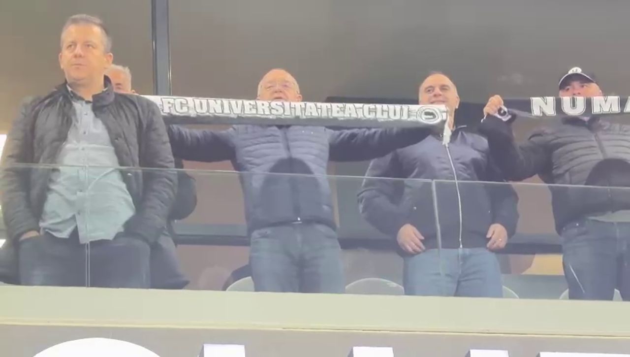 Emil Boc jubilează după calificarea lui ”U” Cluj în semifinalele Cupei României!_20