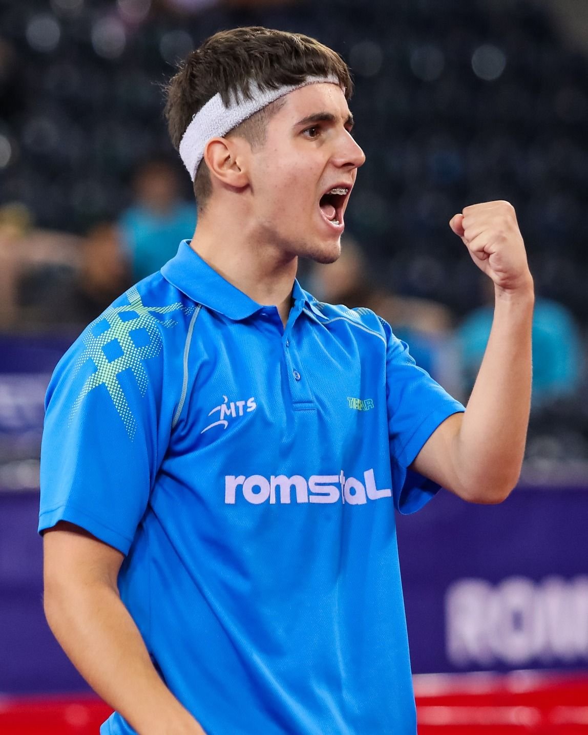 La doar 19 ani, Eduard Ionescu a câștigat Liga Campionilor_3