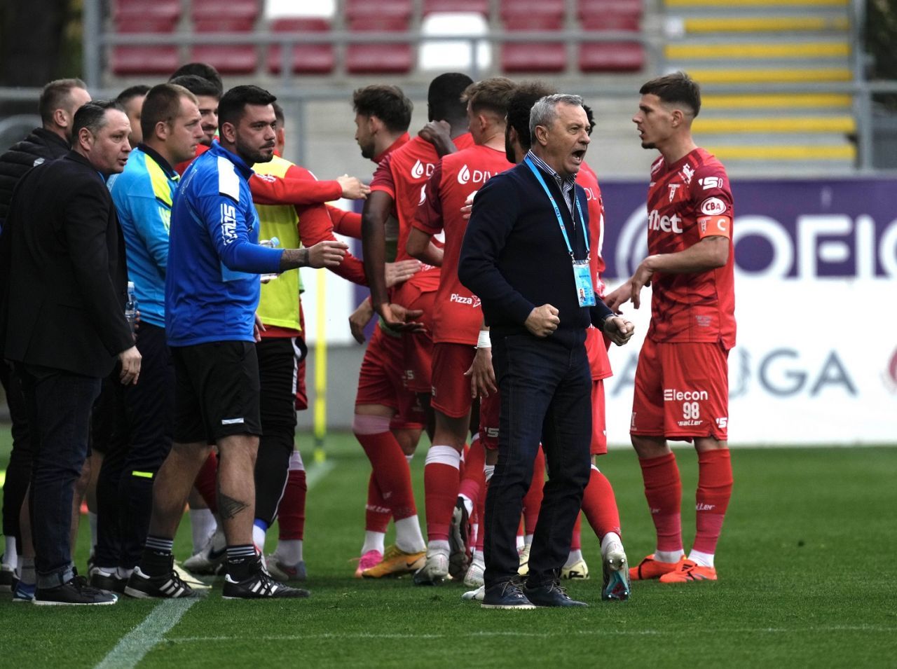 Prima reacție a lui Mircea Rednic, după ce a adus la echipă un cvadruplu campion al României: