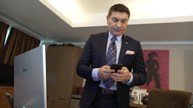 Cristi Borcea &icirc;l face praf pe Eugen Voicu: &rdquo;Nu-l prind două paltoane&rdquo;