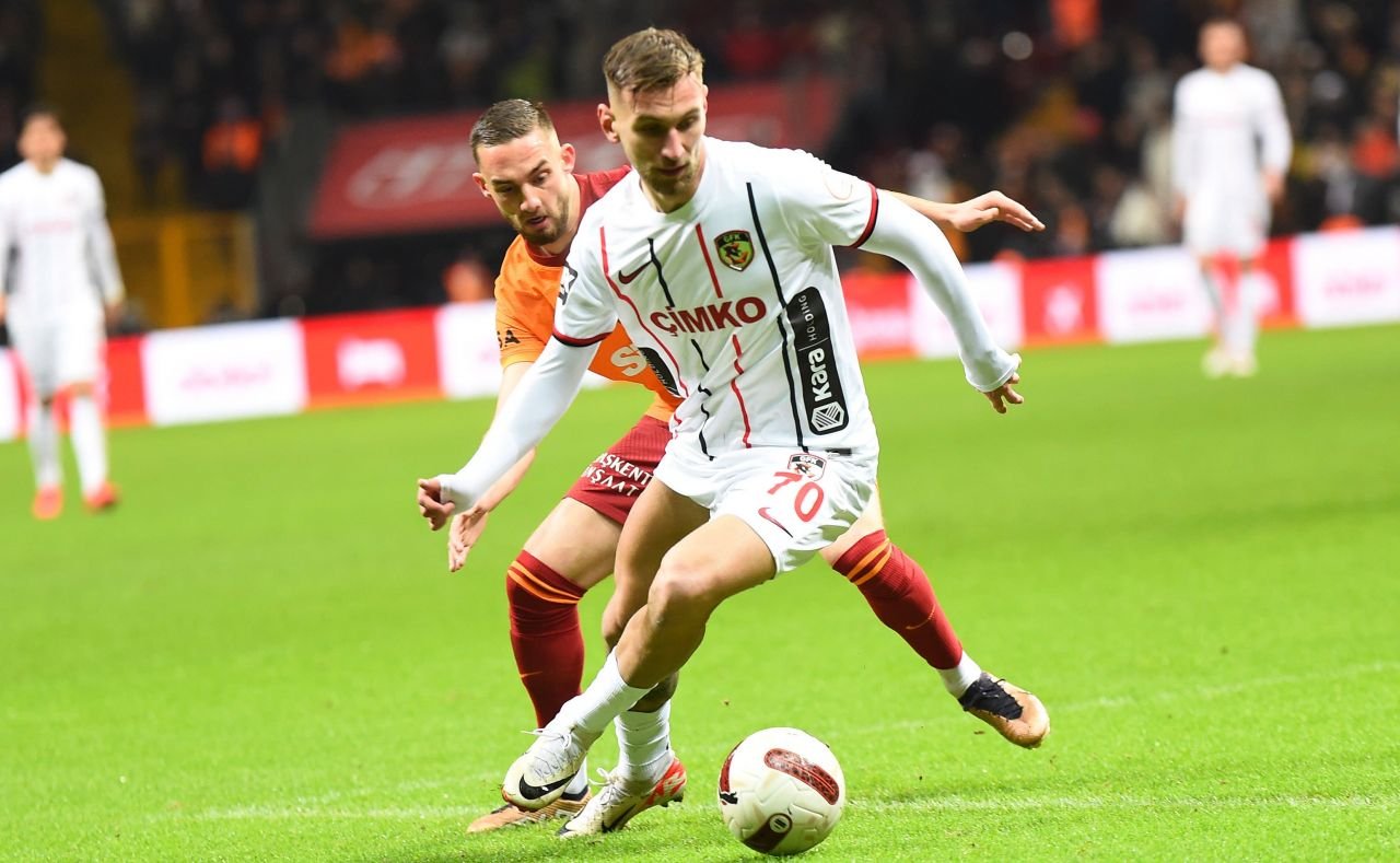 Decizia luată de Trabzonspor după ce oferta pentru Denis Drăguș a fost refuzată! Anunțul turcilor: &rdquo;Războiul a &icirc;nceput!&rdquo;