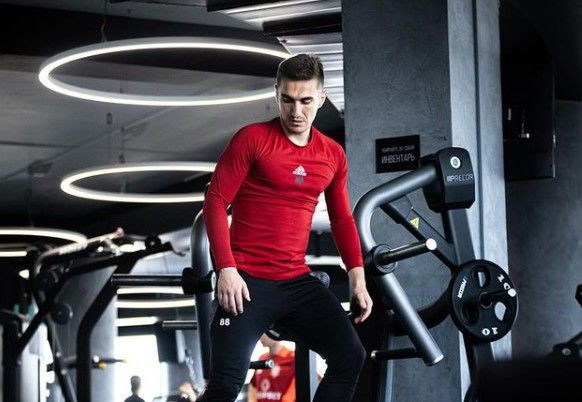 Variantă de fundaș st&acirc;nga pentru Edward Iordănescu la EURO! Integralist și pasator decisiv la o echipă invincibilă