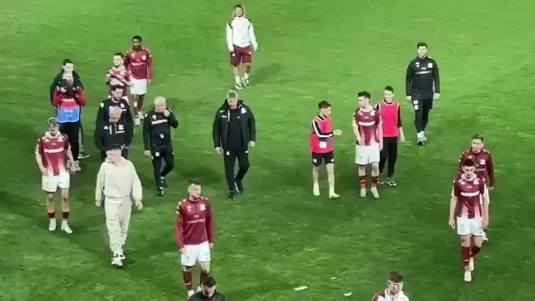 Rapidiștii, trași la răspundere de fani după înfrângerea cu CFR (06/04/2024)