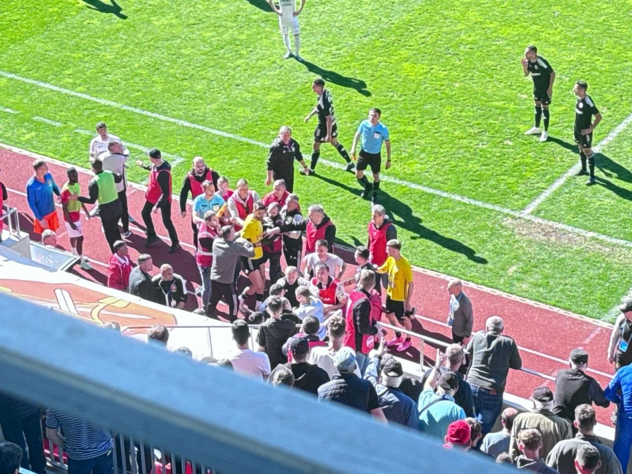 S-au încins spiritele la Sibiu! Hermannstadt - U Cluj a fost aproape să se încheie cu o bătaie_4