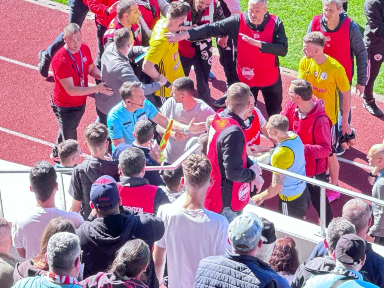 S-au încins spiritele la Sibiu! Hermannstadt - U Cluj a fost aproape să se încheie cu o bătaie_8