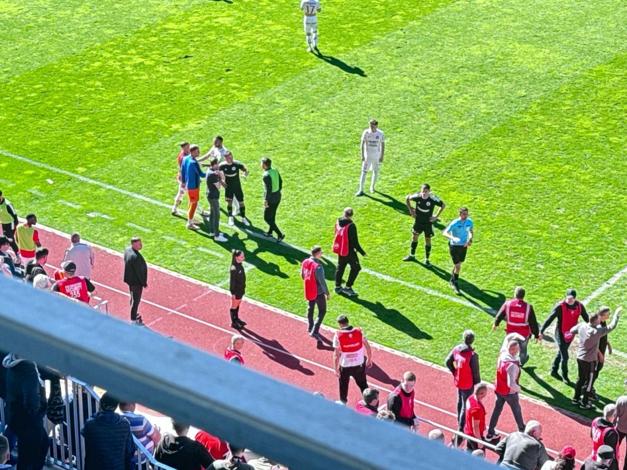 S-au încins spiritele la Sibiu! Hermannstadt - U Cluj a fost aproape să se încheie cu o bătaie_16