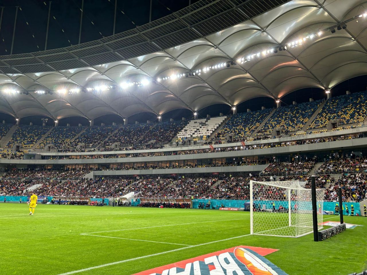 A revenit banner-ul pentru Gigi Becali! Mesajul afișat pe Arena Națională la FCSB - Universitatea Craiova_4